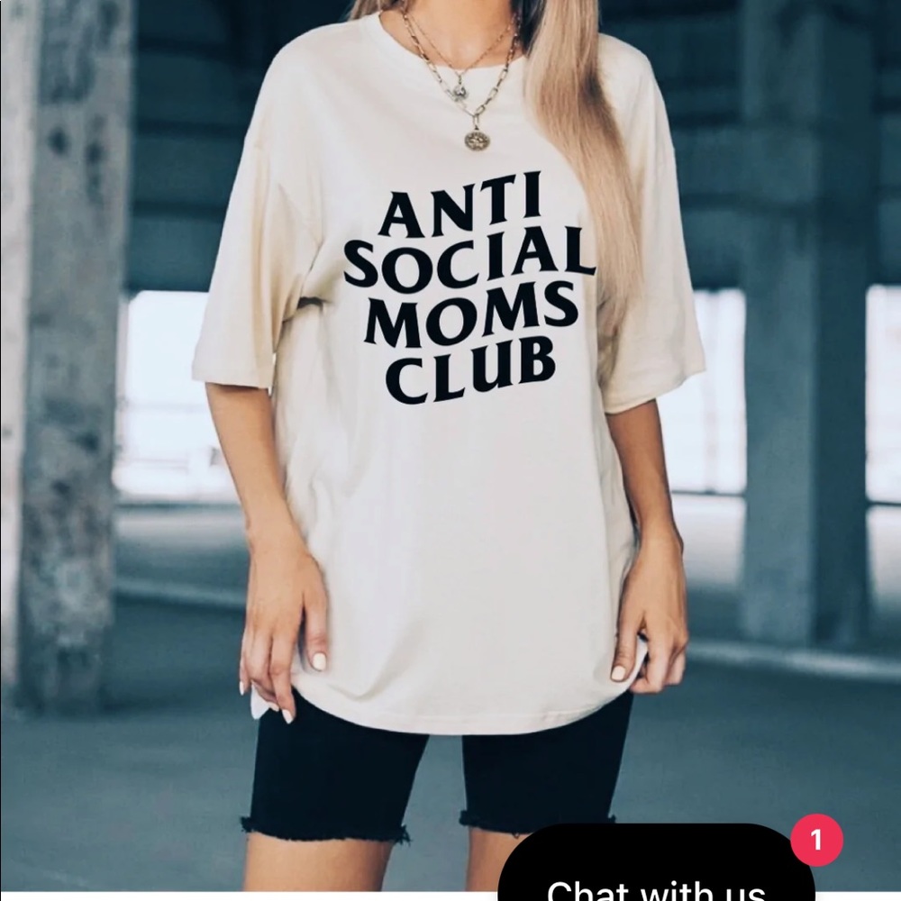 🆕 Graphic Mom Shirt